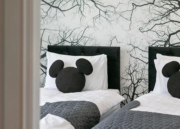 View: Stylish 2-bedroom With Netflix And Ev Charging * Leeds (West Yorkshire)